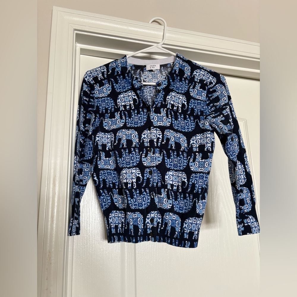 Crown & Ivy Blue and White Elephant Patterned Sweater